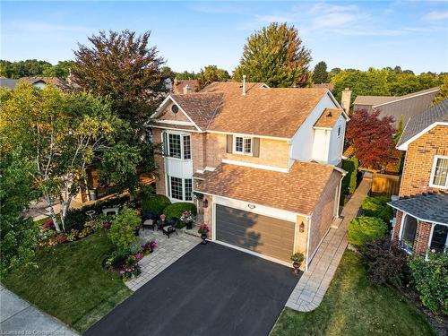 2079 Hunters Wood Drive, Burlington, ON - Outdoor