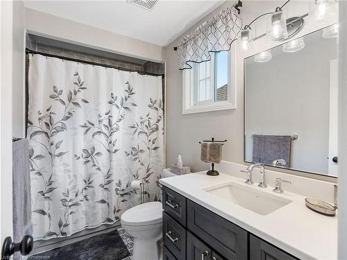 2079 Hunters Wood Drive, Burlington, ON - Indoor Photo Showing Bathroom