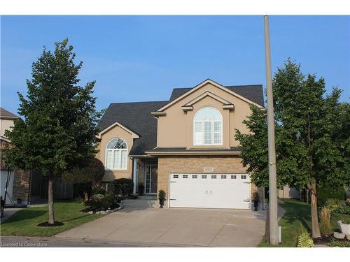 8301 Mullen Court, Niagara Falls, ON - Outdoor With Facade