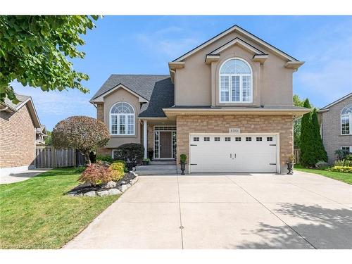 8301 Mullen Court, Niagara Falls, ON - Outdoor With Facade