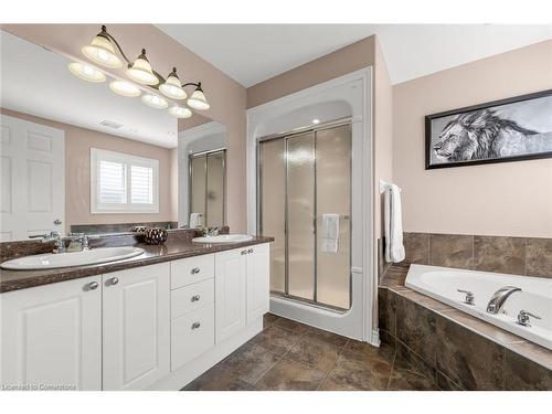 8301 Mullen Court, Niagara Falls, ON - Indoor Photo Showing Bathroom