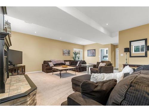 8301 Mullen Court, Niagara Falls, ON - Indoor