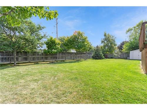 8301 Mullen Court, Niagara Falls, ON - Outdoor With Backyard