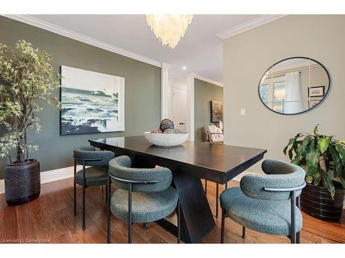 3223 Lakeshore Road, Burlington, ON - Indoor Photo Showing Dining Room