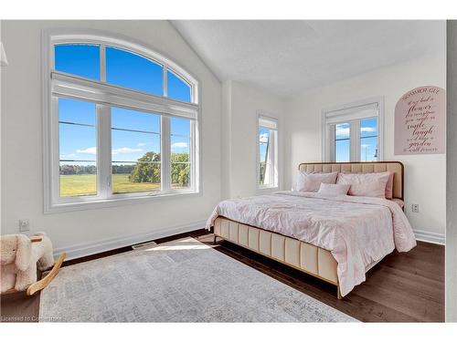 63 Hogan Manor Drive, Brampton, ON - Indoor Photo Showing Bedroom