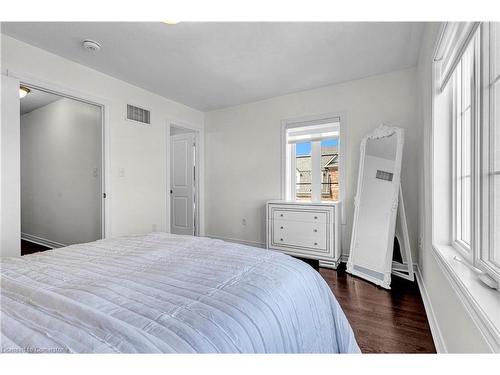 63 Hogan Manor Drive, Brampton, ON - Indoor Photo Showing Bedroom