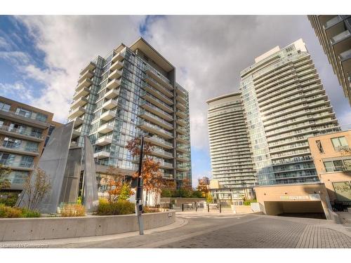 401-52 Forest Manor Road, North York, ON - Outdoor With Balcony With Facade