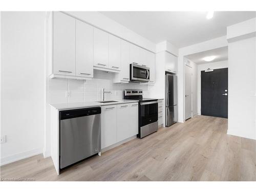 703-385 Winston Road, Grimsby, ON - Indoor Photo Showing Kitchen With Stainless Steel Kitchen