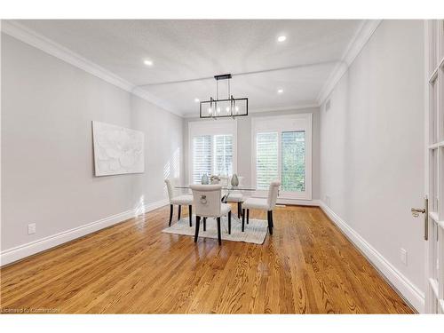 242 Belvenia Road, Burlington, ON - Indoor Photo Showing Dining Room