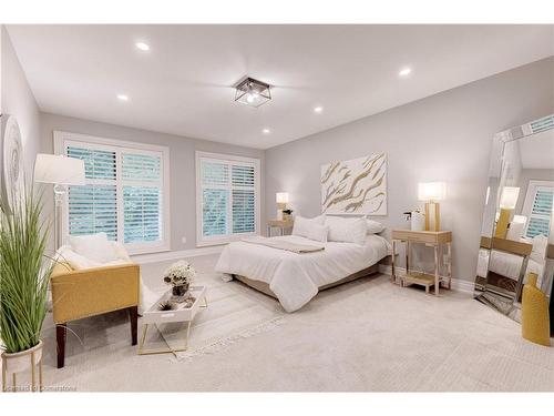 242 Belvenia Road, Burlington, ON - Indoor Photo Showing Bedroom