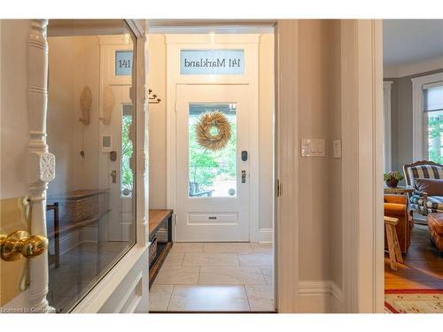 141 Markland Street, Hamilton, ON - Indoor Photo Showing Kitchen