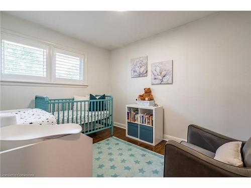 198 West 32Nd Street, Hamilton, ON - Indoor Photo Showing Bedroom