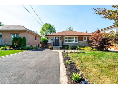 198 West 32Nd Street, Hamilton, ON - Outdoor With Facade