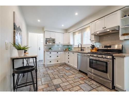 198 West 32Nd Street, Hamilton, ON - Indoor Photo Showing Kitchen With Stainless Steel Kitchen