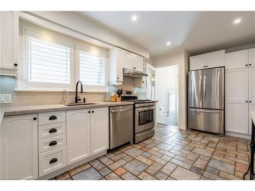 198 West 32Nd Street, Hamilton, ON - Indoor Photo Showing Kitchen With Stainless Steel Kitchen