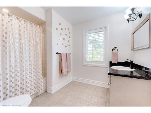 2107 Nightingale Way, Oakville, ON - Indoor Photo Showing Bathroom