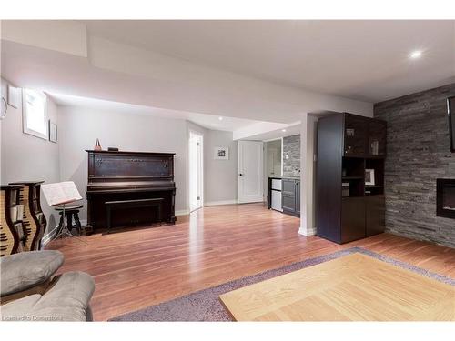 2107 Nightingale Way, Oakville, ON - Indoor Photo Showing Living Room With Fireplace