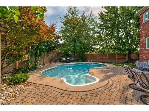 2107 Nightingale Way, Oakville, ON - Outdoor With In Ground Pool With Backyard