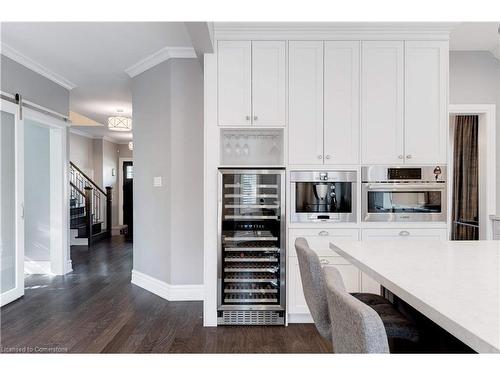 2107 Nightingale Way, Oakville, ON - Indoor Photo Showing Kitchen