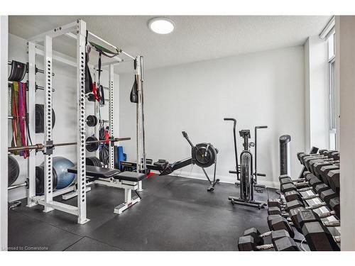 908-5250 Lakeshore Road, Burlington, ON - Indoor Photo Showing Gym Room