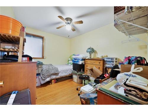 929 Upper Ottawa Street, Hamilton, ON - Indoor Photo Showing Bedroom