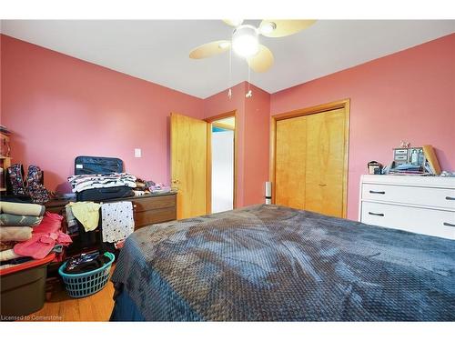 929 Upper Ottawa Street, Hamilton, ON - Indoor Photo Showing Bedroom