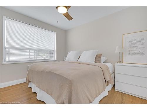 208-37 Mericourt Road, Hamilton, ON - Indoor Photo Showing Bedroom