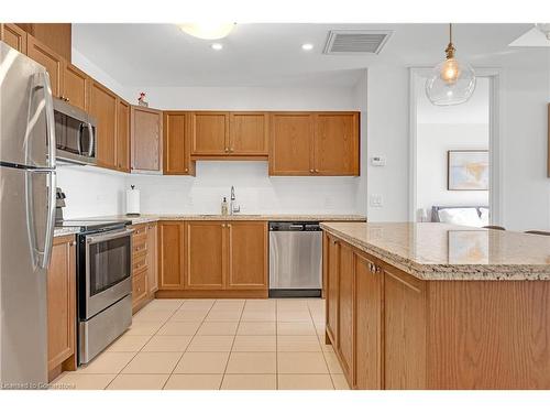 820-118 King Street E, Hamilton, ON - Indoor Photo Showing Kitchen With Stainless Steel Kitchen