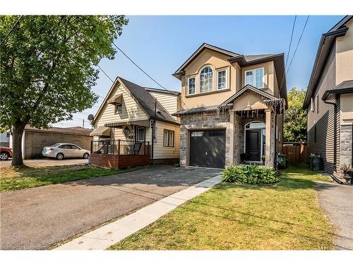 607 Knox Avenue, Hamilton, ON - Outdoor With Facade