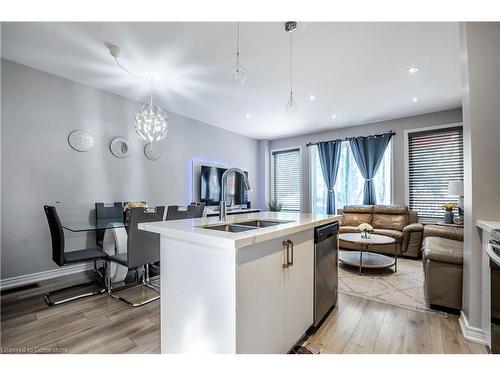 607 Knox Avenue, Hamilton, ON - Indoor Photo Showing Kitchen With Double Sink