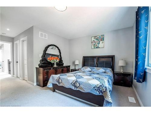 607 Knox Avenue, Hamilton, ON - Indoor Photo Showing Bedroom