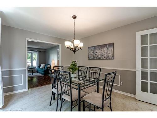 2010 Keller Court, Burlington, ON - Indoor Photo Showing Dining Room