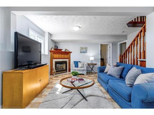 817 Woodside Court, Fort Erie, ON - Indoor Photo Showing Living Room With Fireplace