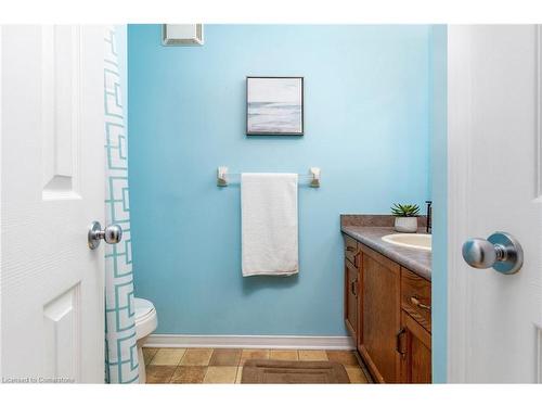 817 Woodside Court, Fort Erie, ON - Indoor Photo Showing Bathroom