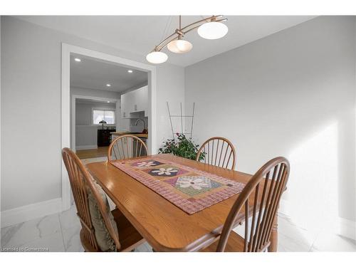 14 Lakeview Avenue, Grimsby, ON - Indoor Photo Showing Dining Room