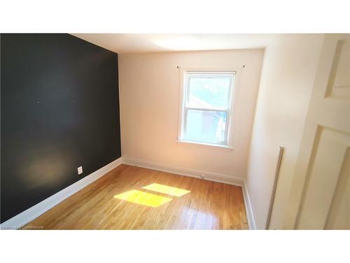 85 Elma Street, Toronto, ON - Indoor Photo Showing Other Room