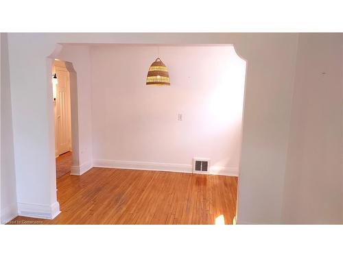 85 Elma Street, Toronto, ON - Indoor Photo Showing Other Room