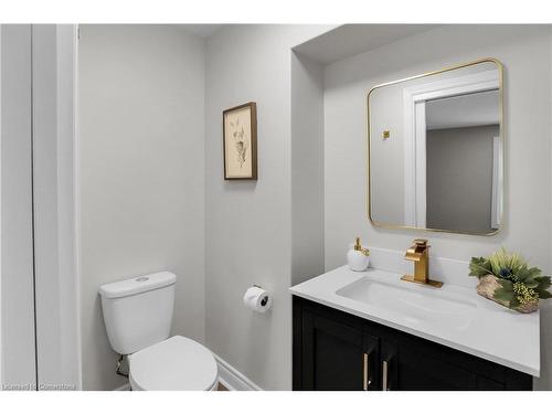 356 Aqueduct Street, Welland, ON - Indoor Photo Showing Bathroom