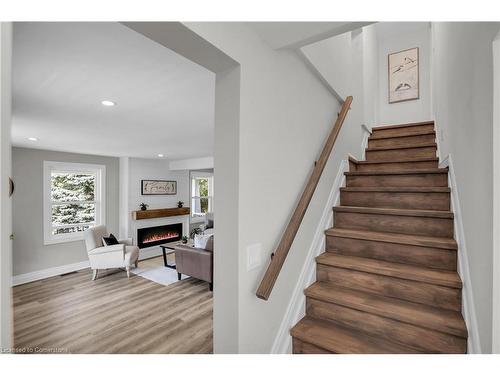 356 Aqueduct Street, Welland, ON - Indoor Photo Showing Other Room