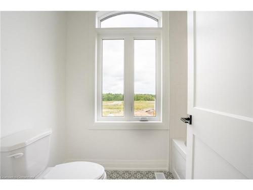 161 Pike Creek Drive, Cayuga, ON - Indoor Photo Showing Bathroom