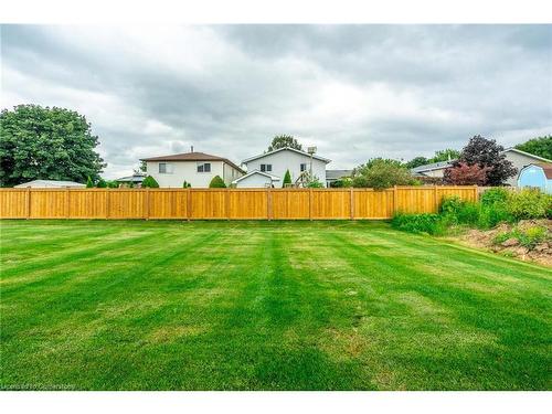 161 Pike Creek Drive, Cayuga, ON - Outdoor With Backyard