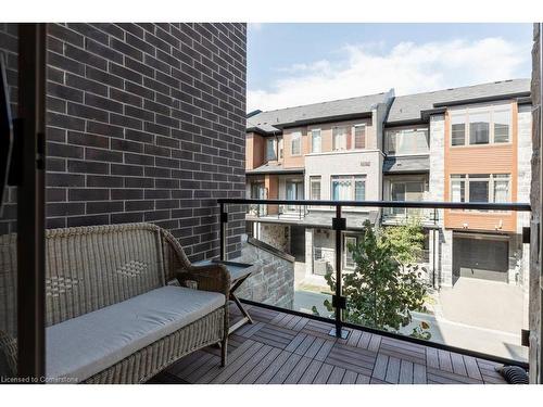 125-30 Times Square Boulevard Boulevard, Stoney Creek, ON - Outdoor With Balcony