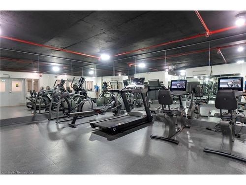 109-700 Dynes Road, Burlington, ON - Indoor Photo Showing Gym Room