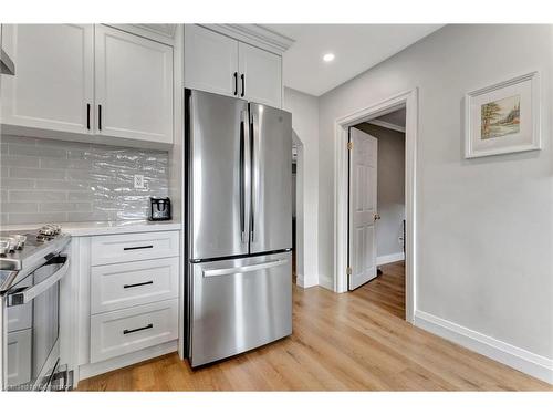 430 Brunswick Street, Hamilton, ON - Indoor Photo Showing Kitchen With Upgraded Kitchen