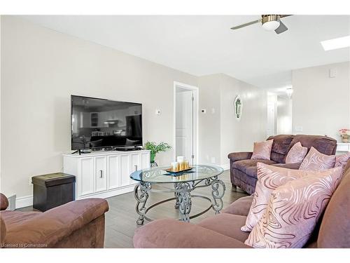 3 Morton Avenue, Brantford, ON - Indoor Photo Showing Living Room