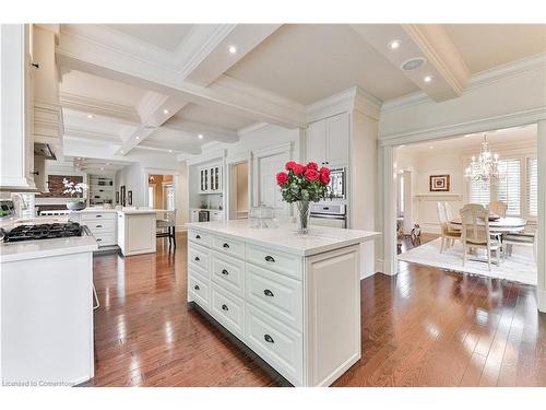 2314 Hoover Court, Burlington, ON - Indoor Photo Showing Kitchen