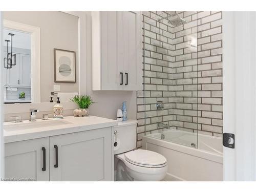 112-257 Millen Road, Stoney Creek, ON - Indoor Photo Showing Bathroom