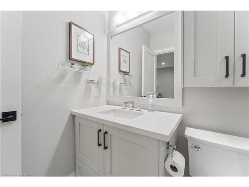 112-257 Millen Road, Stoney Creek, ON - Indoor Photo Showing Bathroom