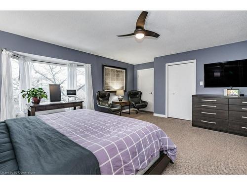 56 Kimberly Drive, Hamilton, ON - Indoor Photo Showing Bedroom