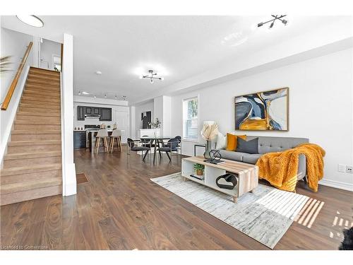 47 Burlington Street E, Hamilton, ON - Indoor Photo Showing Living Room